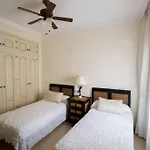 De Lujo Bahia De - Family Only Marbella